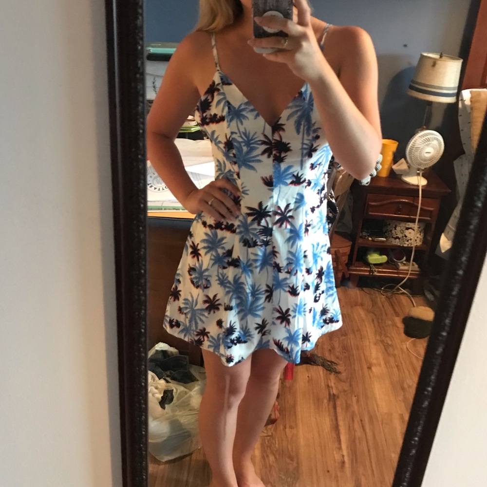 Tobi tropical skater dress size M new with tags